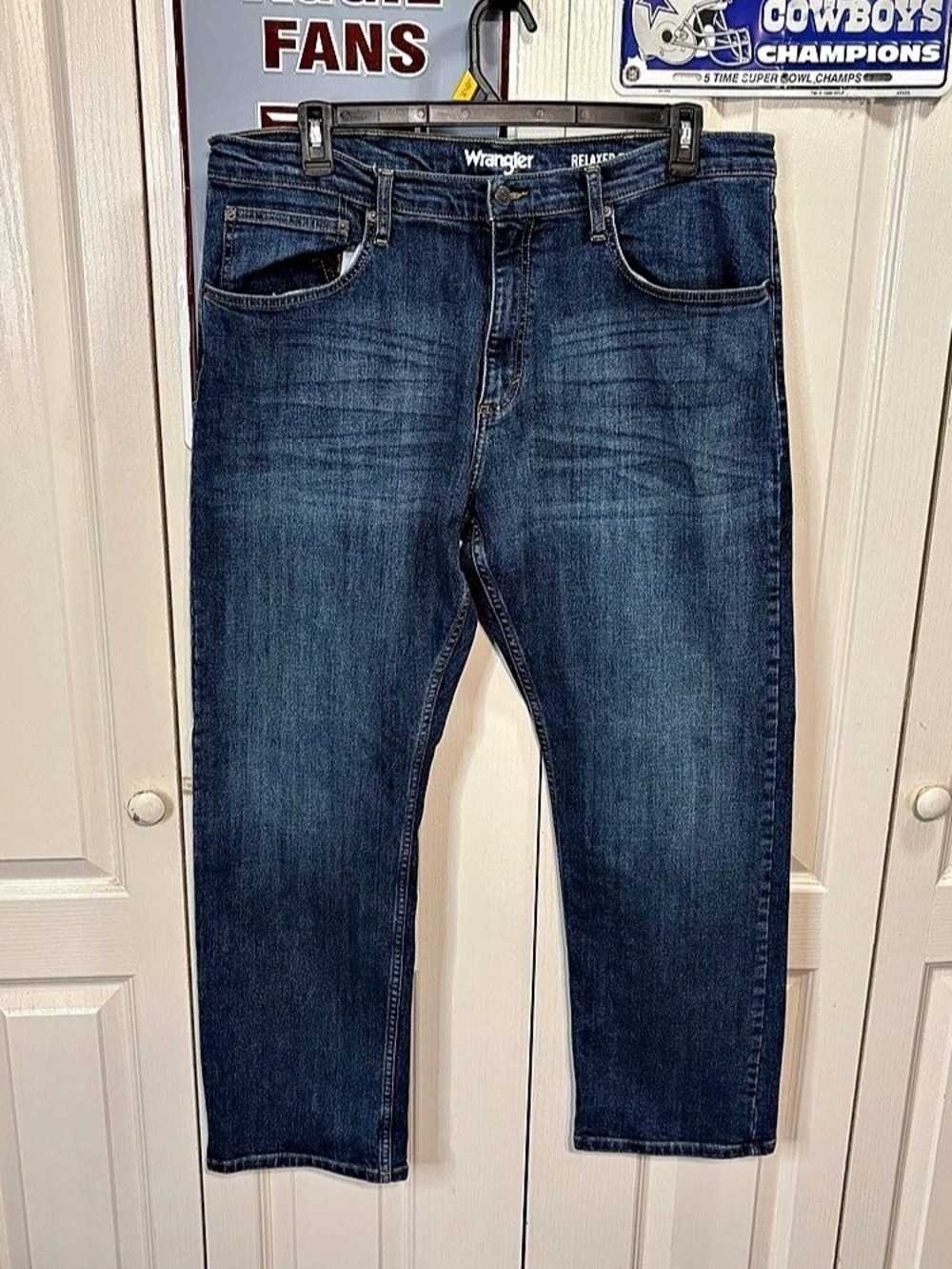 Wrangler Relaxed Fit Men's Blue Jeans Waist 38
